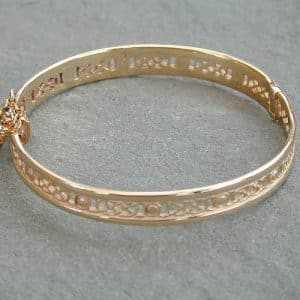 Euphoirt 9ct Gold