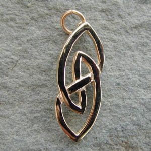 Griomasaigh Gold Charm 9ct