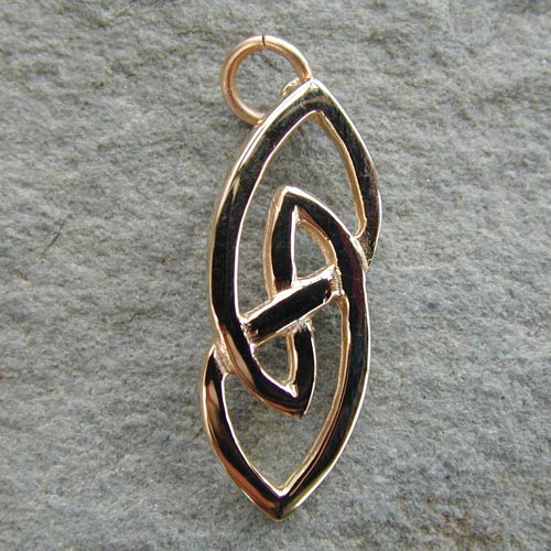 Griomasaigh Gold Charm 9ct