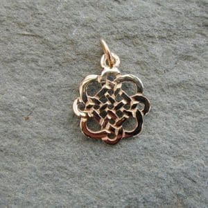 Heisker Gold Celtic Knot Charm