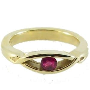 Lochnagar Ruby Ring