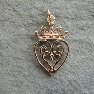 Queen Mary Charm 9ct Gold