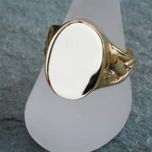 Ring135 9ct Gold